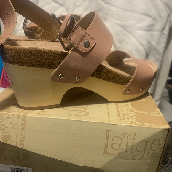 Shoes - Picture 1 of 2